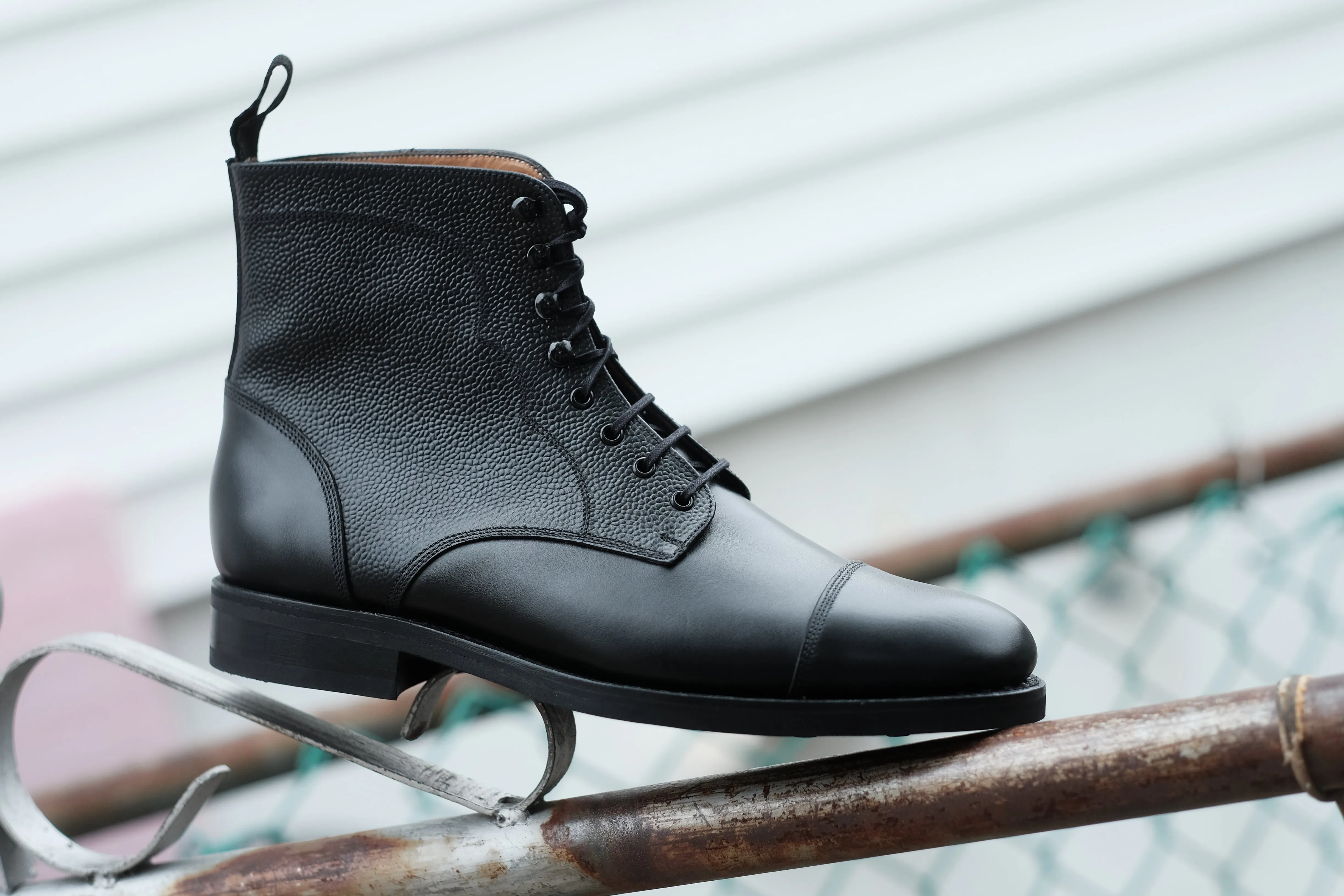 Columbia Redux - Black Calf / Black Grain