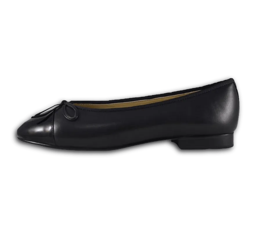 Lambskin Two Tone Bow Ballet Flats